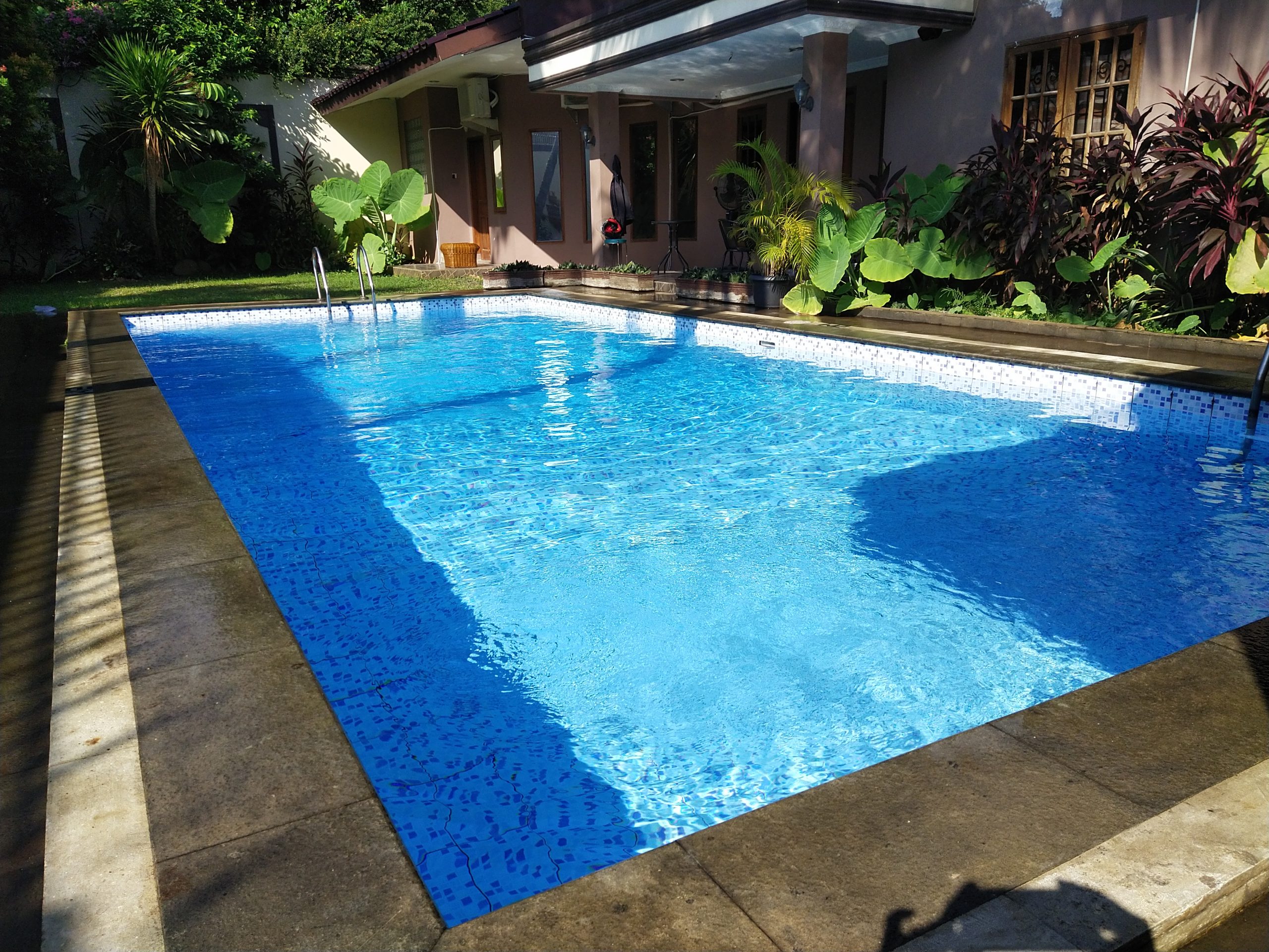 kontraktor & Renovasi kolam renang